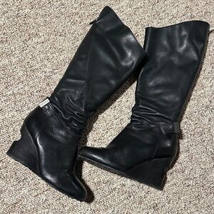 Tsubo Black Leather Wedge Knee High Boots - Size 6.5